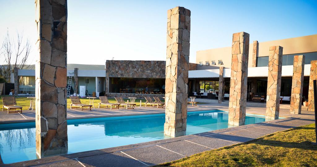 Hotel Limari 4*